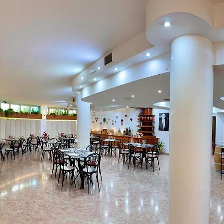 Hotel Sica Montecorvino Rovella Екстер'єр фото