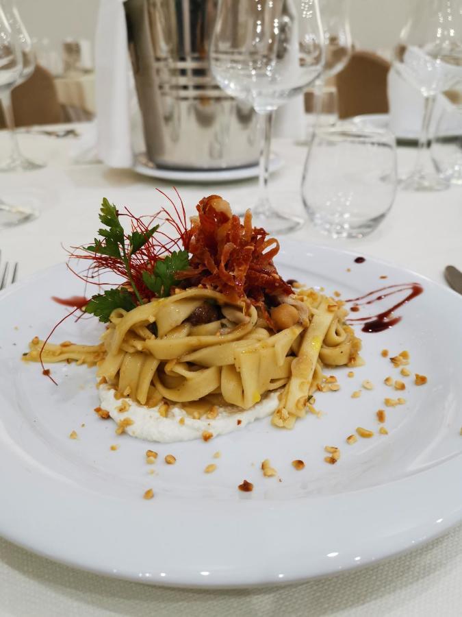 Hotel Sica Montecorvino Rovella Екстер'єр фото