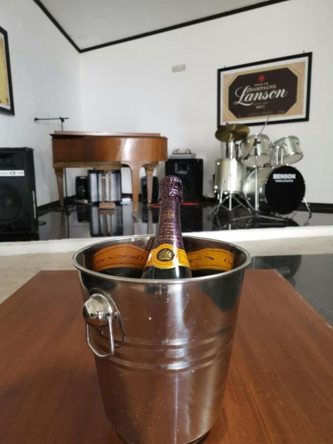 Hotel Sica Montecorvino Rovella Екстер'єр фото