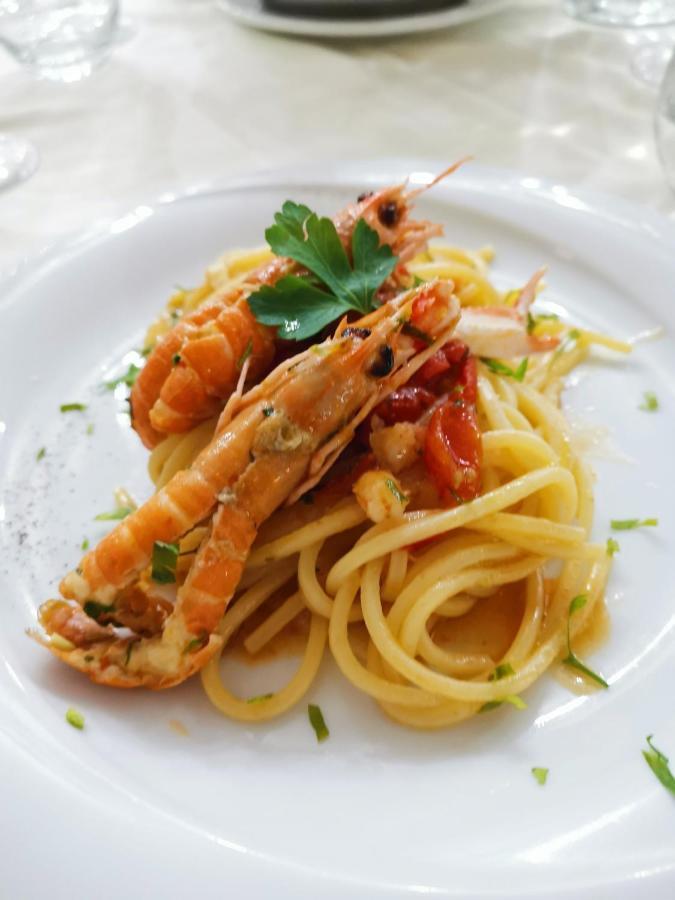 Hotel Sica Montecorvino Rovella Екстер'єр фото
